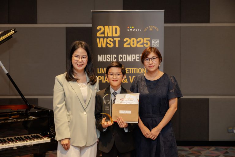 B GOLD LEOW JIN KANG